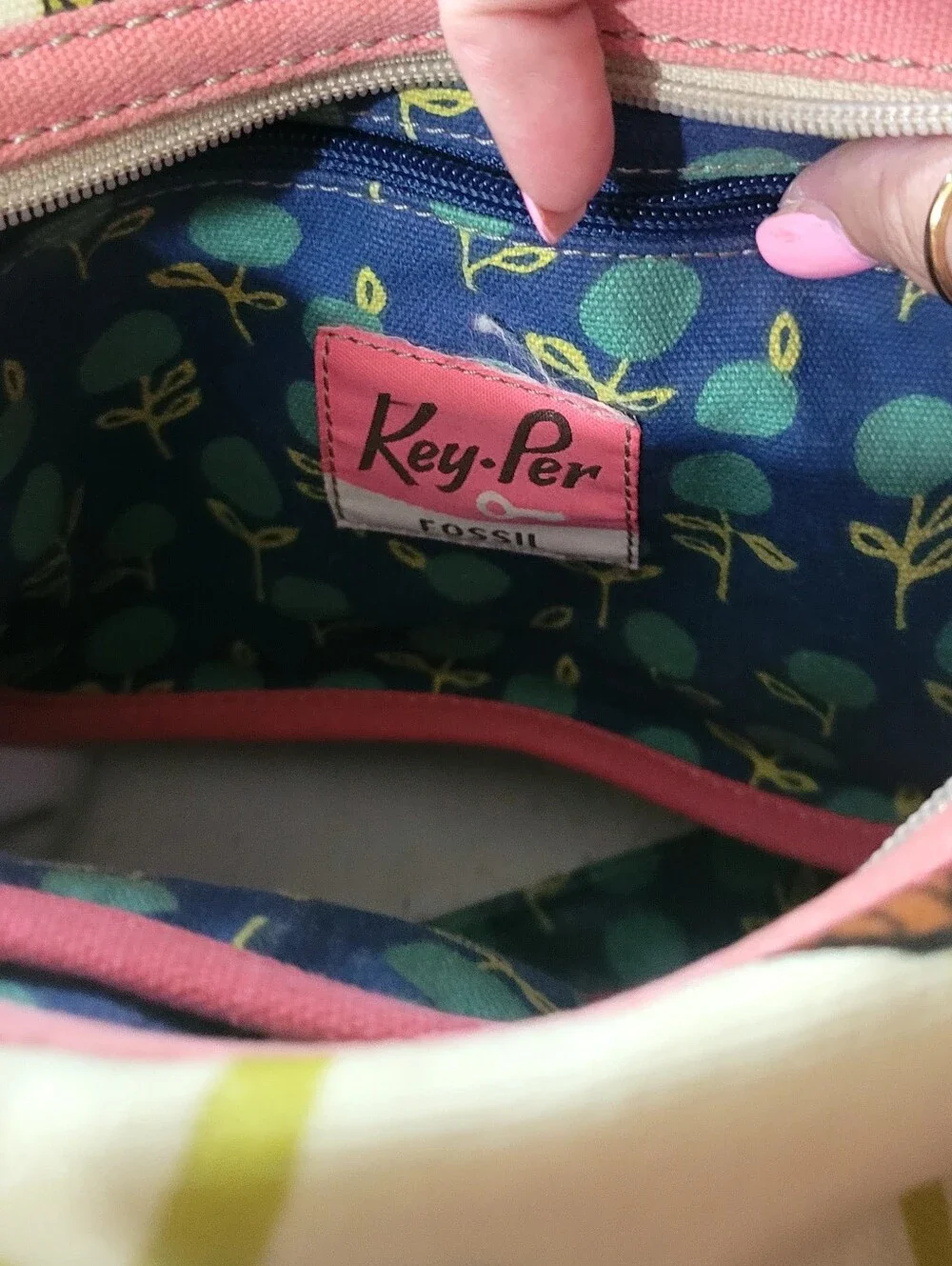 Vintage Fossil-Canvas Floral Coated Zip Shoulder/Crossbody Bag